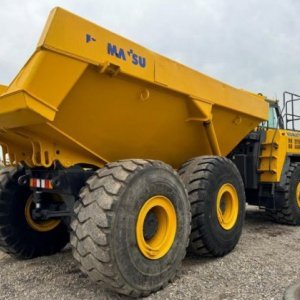 foto Komatsu HM400-3MO