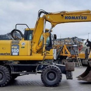 foto Komatsu PW160-7E0