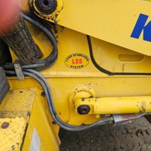 foto wenig stunden Komatsu WB93R Baggerlader