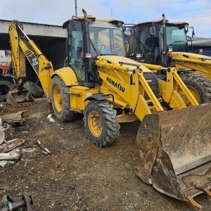 foto wenig stunden Komatsu WB93R Baggerlader