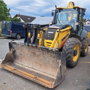 foto Komatsu WB97 S8 Baggerlader